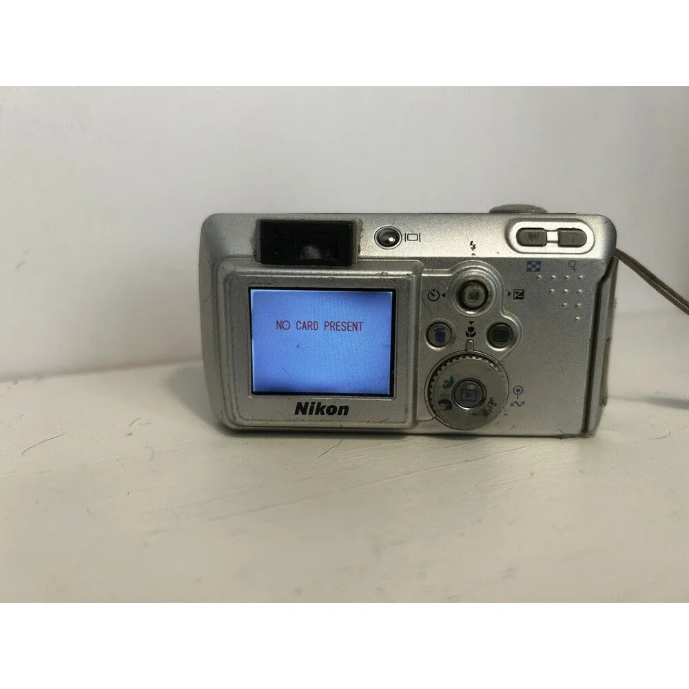 Nikon COOLPIX E3700 3x Zoom Compact Digital Camera Silver w/Battery No SD Card
